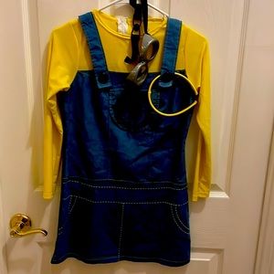 Girls minion costume